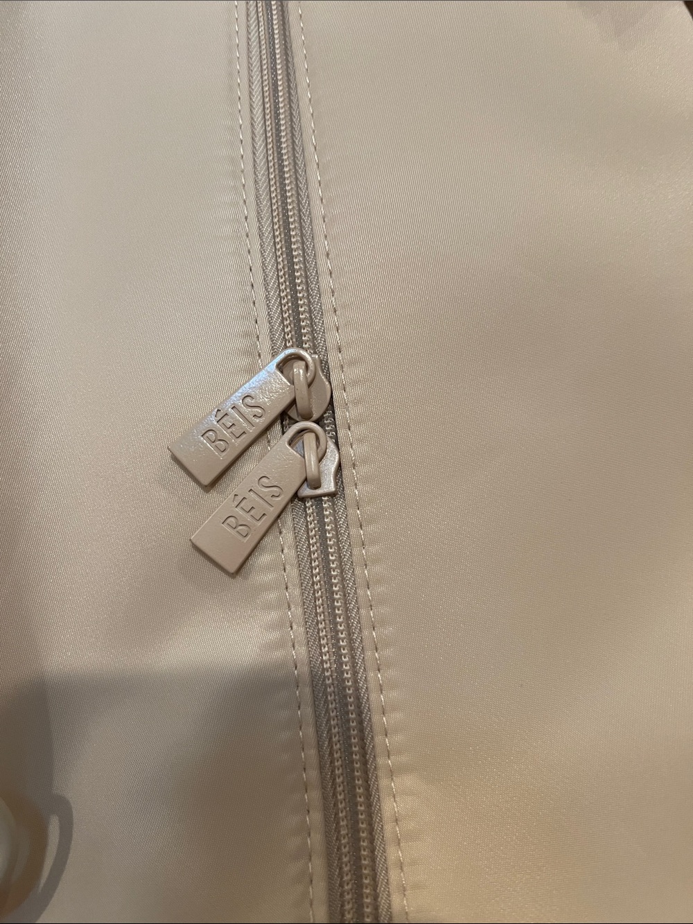 Beis commuter duffle bag travel beige nwt - Picture 6 of 9